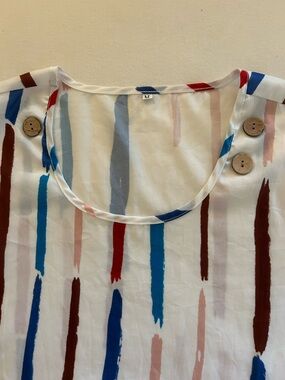 HUGE BUNDLE SALE! Striped Brushstroke Button Accented Shoulder Blouse MEDIUM
